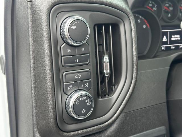 2025 GMC Sierra 2500 HD Vehicle Photo in COLUMBIA, MO 65203-3903