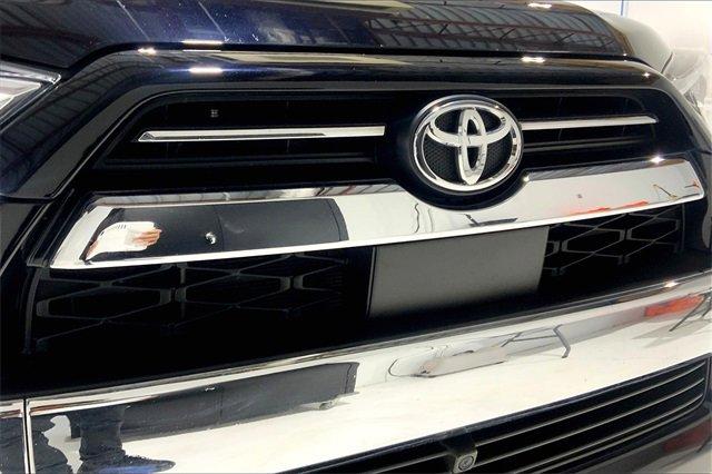 2022 Toyota 4Runner Vehicle Photo in TOPEKA, KS 66609-0000