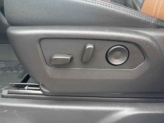 2025 Chevrolet Silverado 2500 HD Vehicle Photo in MANHATTAN, KS 66502-5036