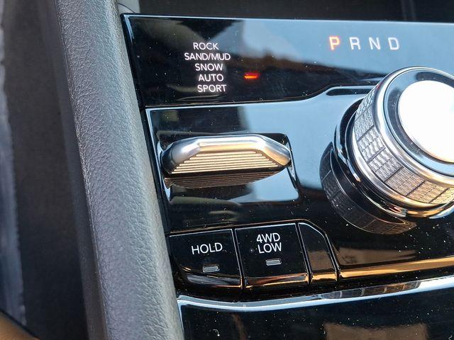 2023 Jeep Grand Cherokee L Vehicle Photo in WATERTOWN, CT 06795-3318