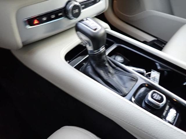 2018 Volvo XC90 Vehicle Photo in ZELIENOPLE, PA 16063-2910