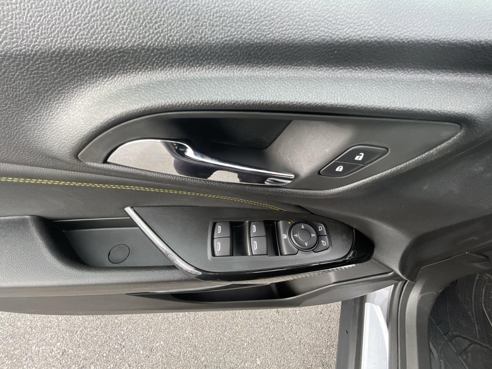 2025 Chevrolet Trax Vehicle Photo in BENTONVILLE, AR 72712-4322