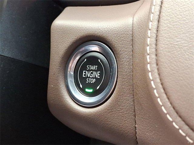 2021 Chevrolet Suburban Vehicle Photo in Willow Grove, PA 19090