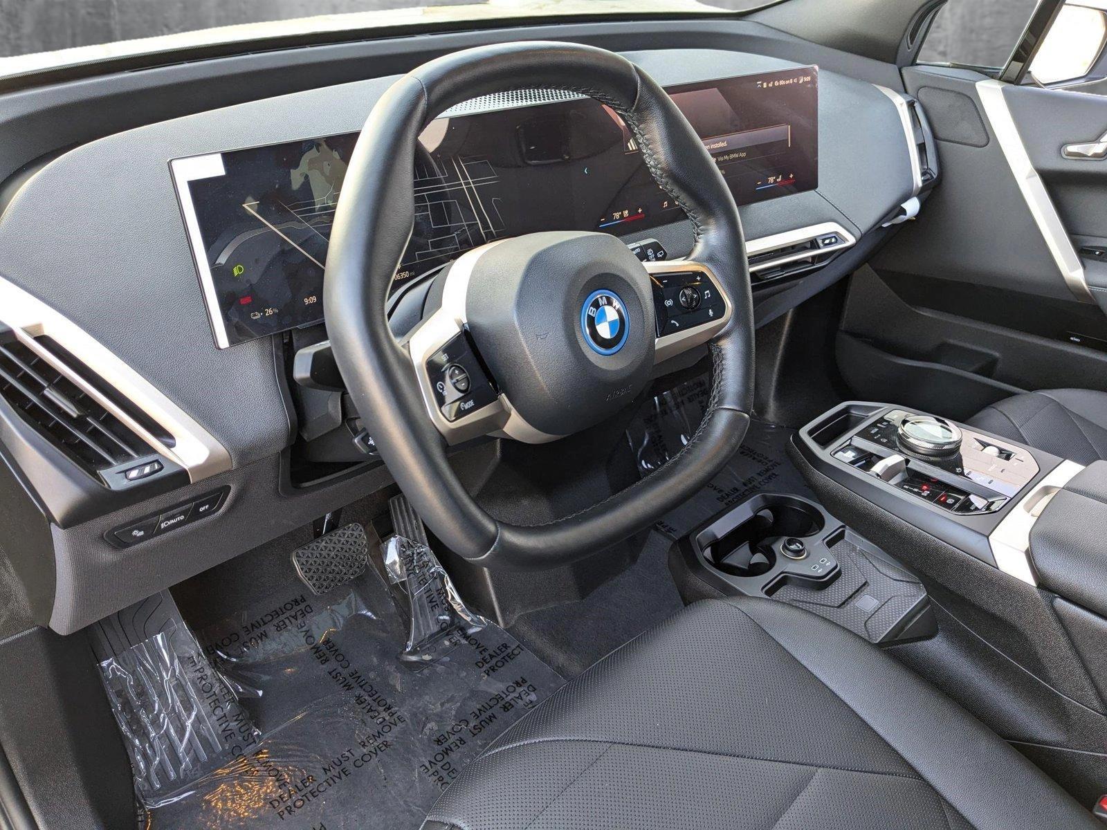 2025 BMW iX Vehicle Photo in VALENCIA, CA 91355-1705