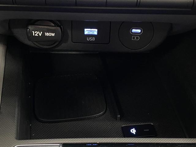 2024 Hyundai ELANTRA Vehicle Photo in Appleton, WI 54913
