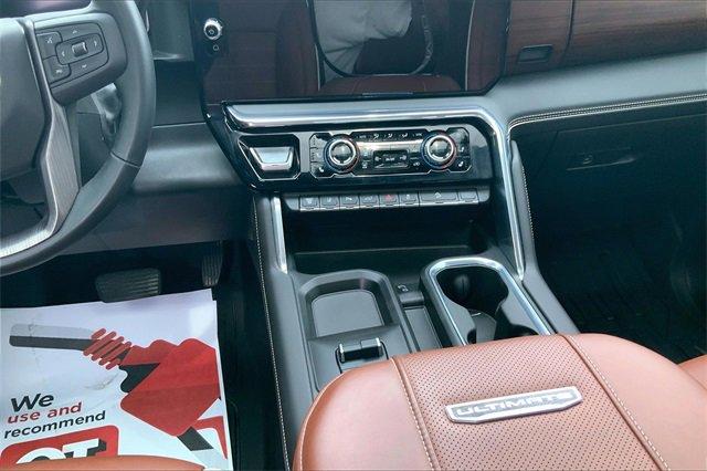2025 GMC Sierra 2500 HD Vehicle Photo in INDEPENDENCE, MO 64055-1377