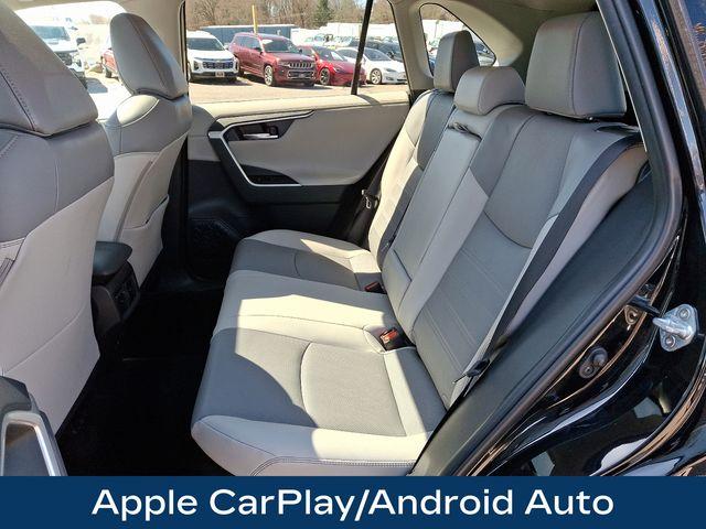 2021 Toyota RAV4 Hybrid Vehicle Photo in DANBURY, CT 06810-5034