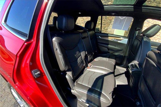 2024 Cadillac XT6 Vehicle Photo in TOPEKA, KS 66609-0000