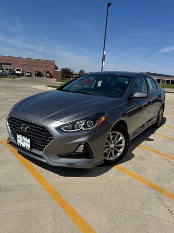 2018 Hyundai SONATA Vehicle Photo in Peoria, IL 61615