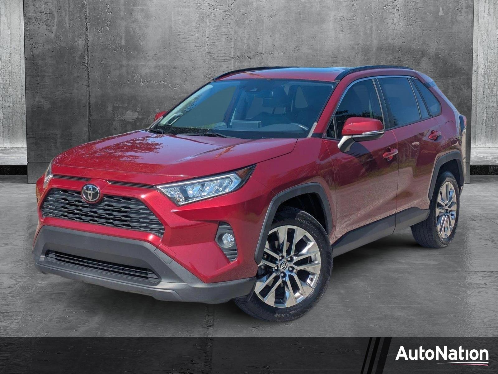 2020 Toyota RAV4 Vehicle Photo in Sarasota, FL 34231