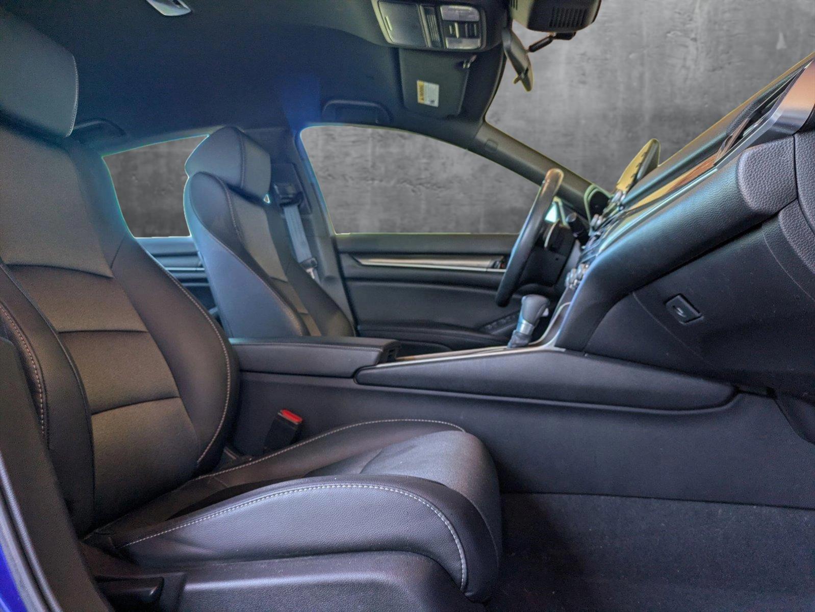 2020 Honda Accord Sedan Vehicle Photo in Valencia, CA 91355-1794