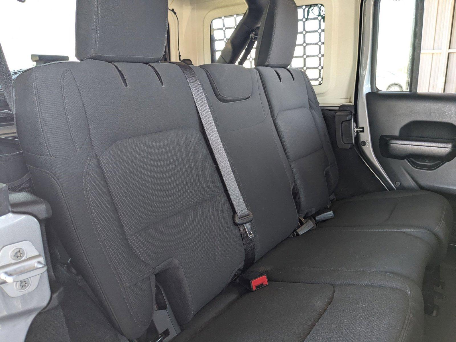 2020 Jeep Wrangler Unlimited Vehicle Photo in Valencia, CA 91355