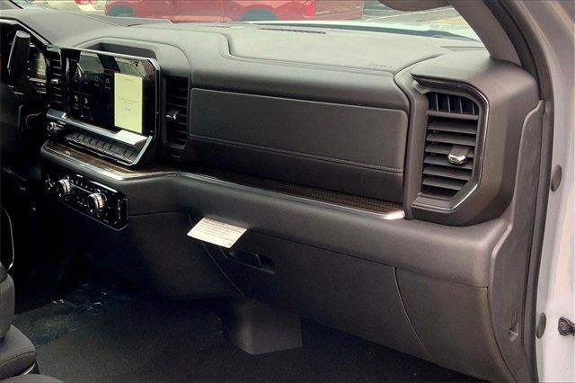 2024 GMC Sierra 1500 Vehicle Photo in TOPEKA, KS 66609-0000