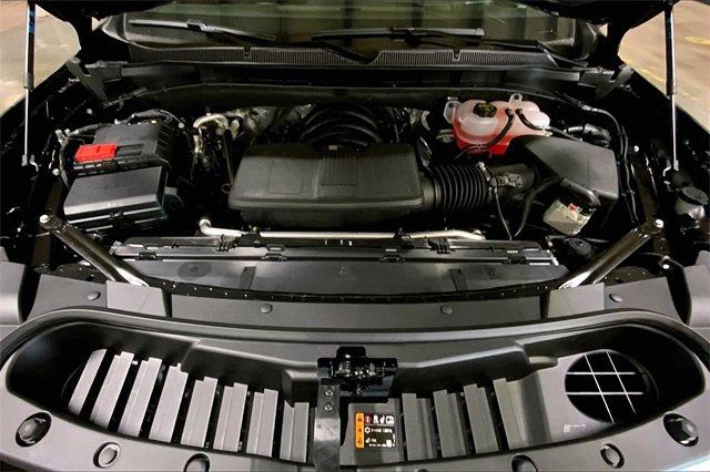2025 Chevrolet Suburban Vehicle Photo in KANSAS CITY, MO 64114-4502