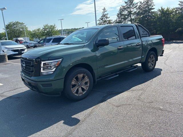 2024 Nissan Titan Vehicle Photo in Harrisburg, PA 17111-1033