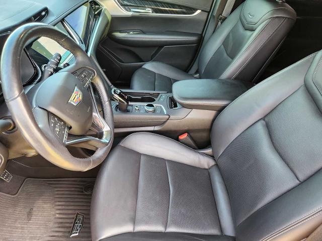 2022 Cadillac XT6 Vehicle Photo in DENTON, TX 76210-9321