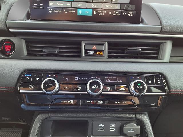 2025 Honda Pilot Vehicle Photo in Oshkosh, WI 54904