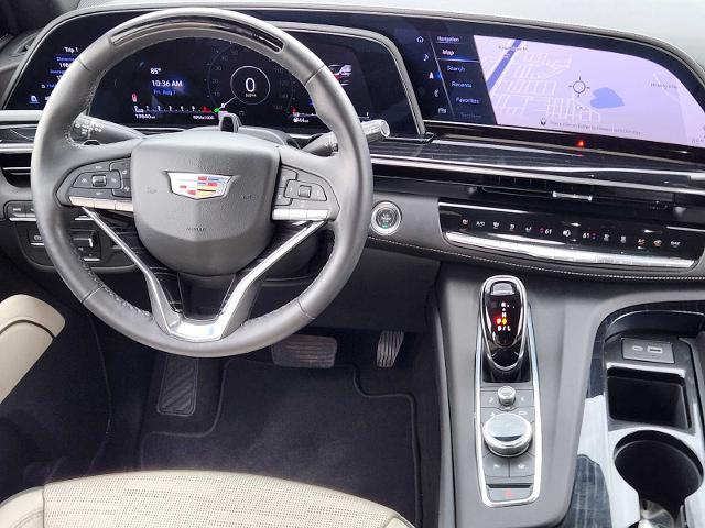 2024 Cadillac Escalade Vehicle Photo in DENTON, TX 76210-9321