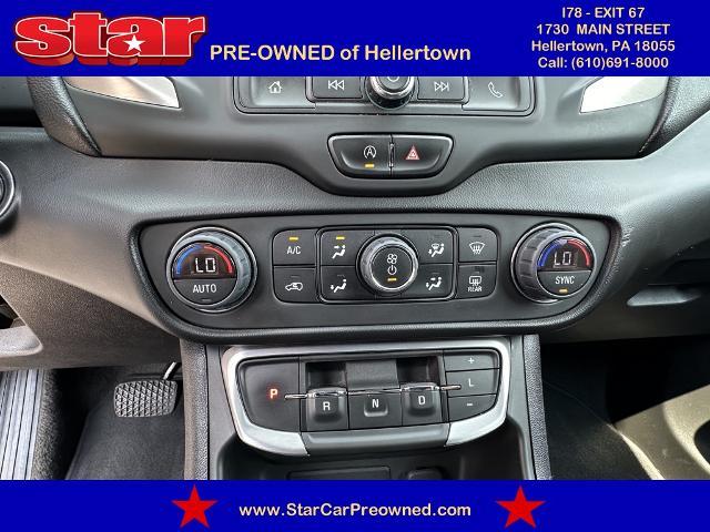 2022 GMC Terrain Vehicle Photo in Hellertown, PA 18055