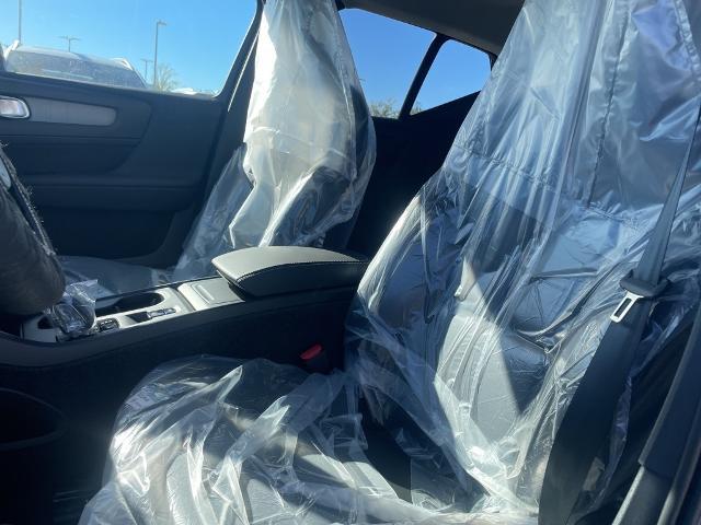 2025 Volvo XC40 Vehicle Photo in Grapevine, TX 76051