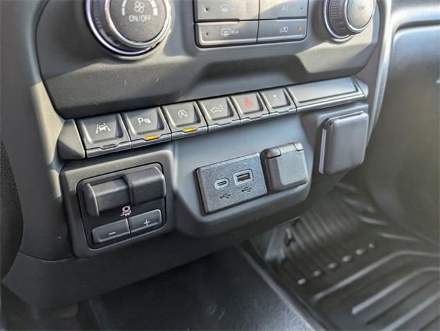 2025 Chevrolet Silverado 1500 Vehicle Photo in ENGLEWOOD, CO 80113-6708