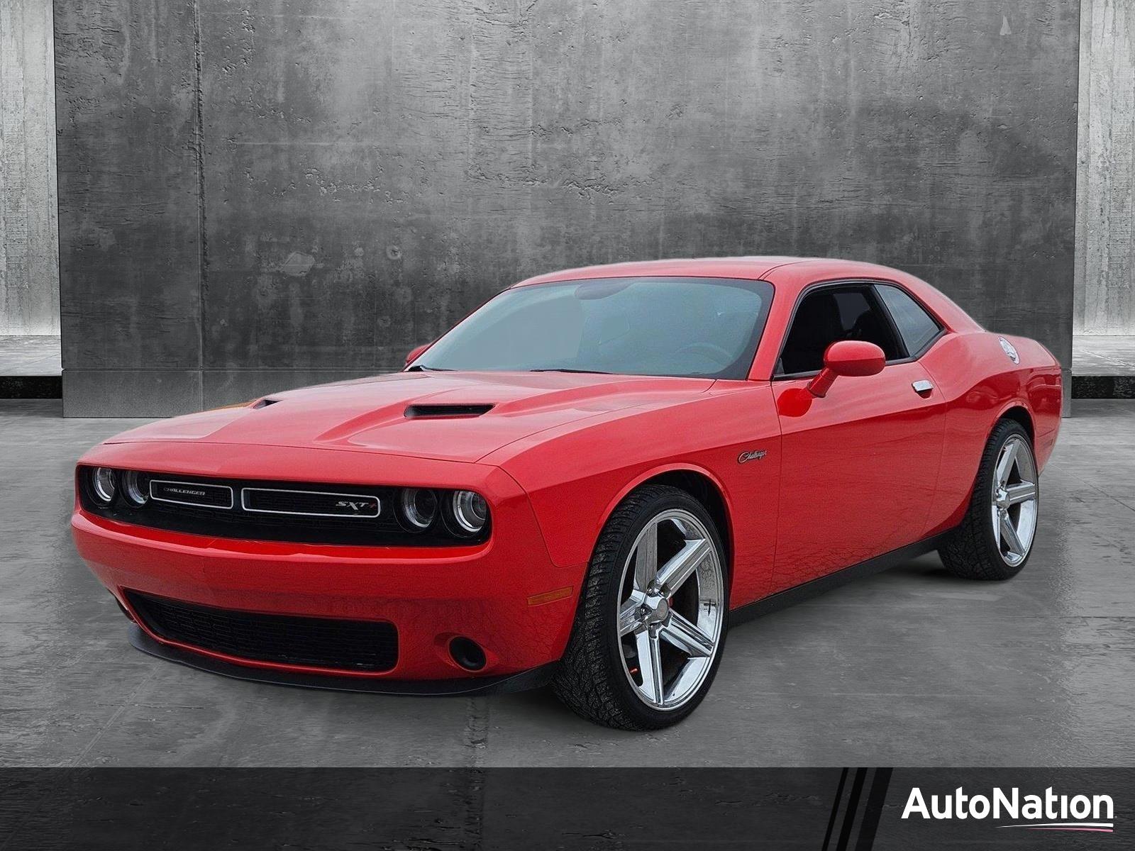 2017 Dodge Challenger Vehicle Photo in NORTH RICHLAND HILLS, TX 76180-7199