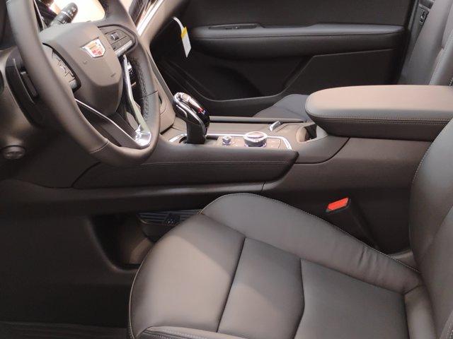 2025 Cadillac XT6 Vehicle Photo in PINEVILLE, NC 28134-8495