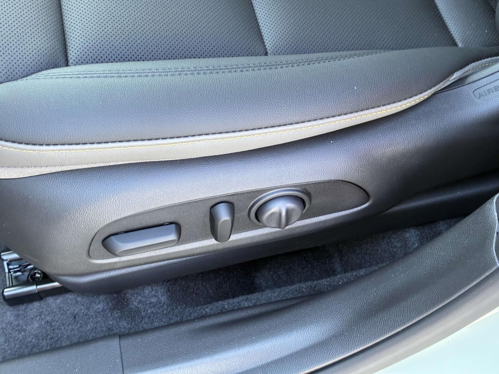 2025 Chevrolet Trax Vehicle Photo in LOS ANGELES, CA 90007-3794