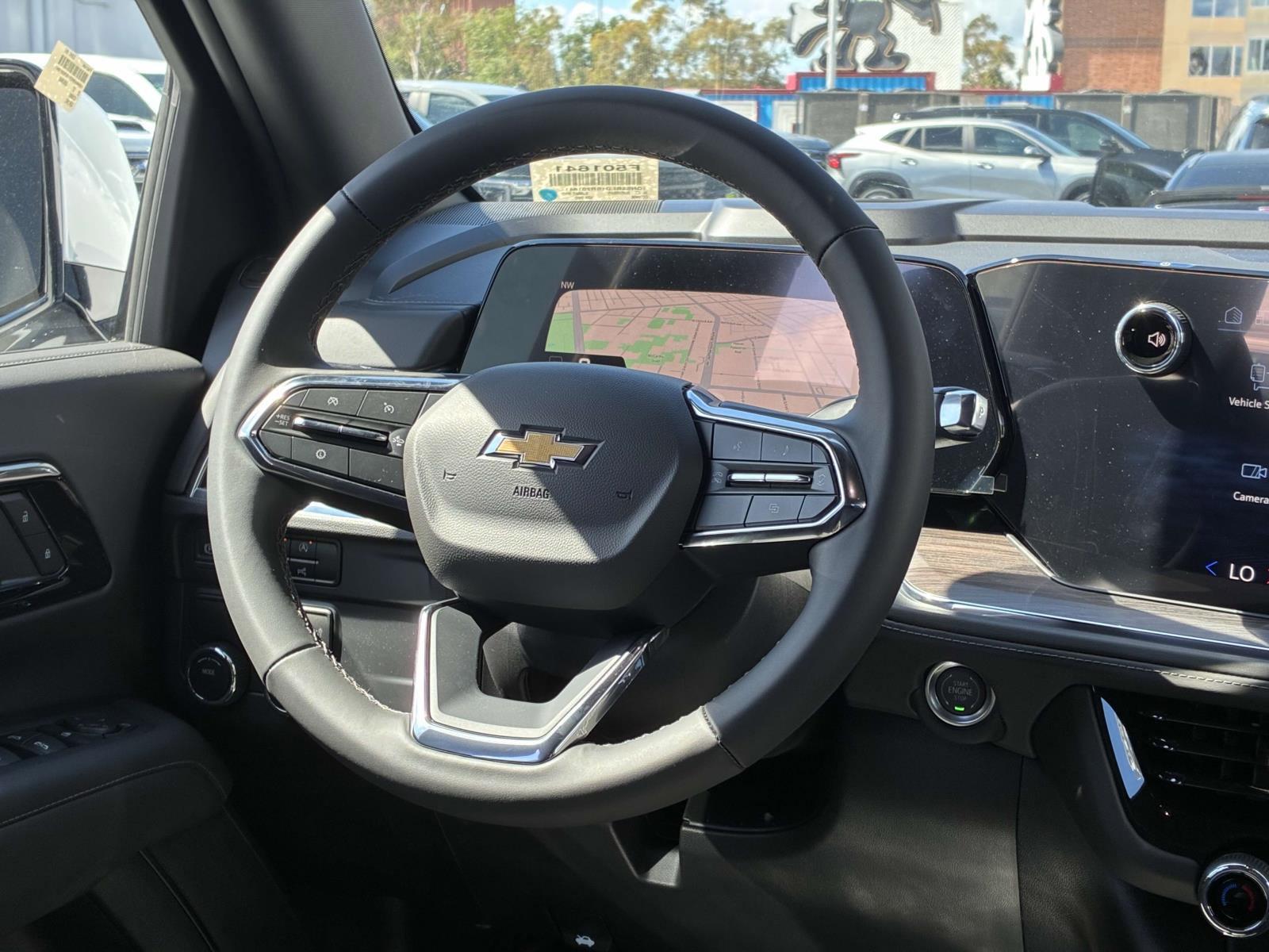 2025 Chevrolet Suburban Vehicle Photo in LOS ANGELES, CA 90007-3794