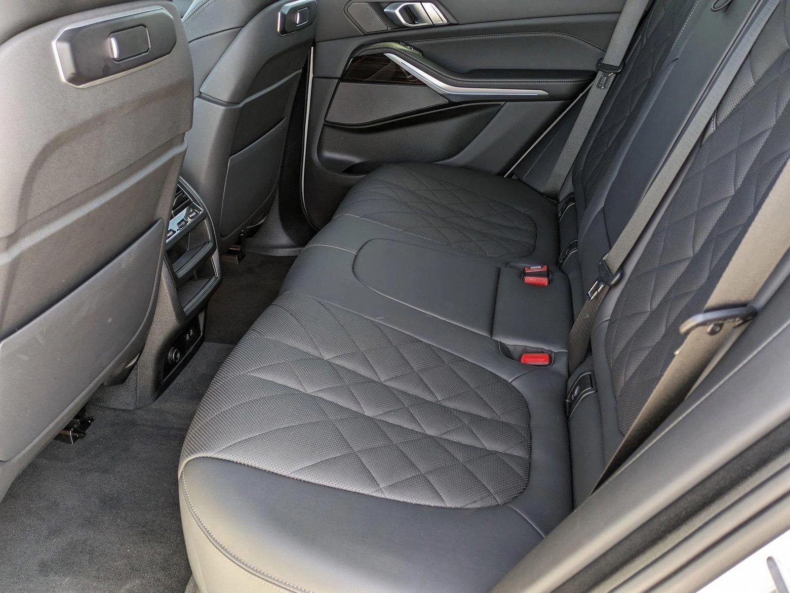 2024 BMW X5 xDrive40i Vehicle Photo in Rockville, MD 20852
