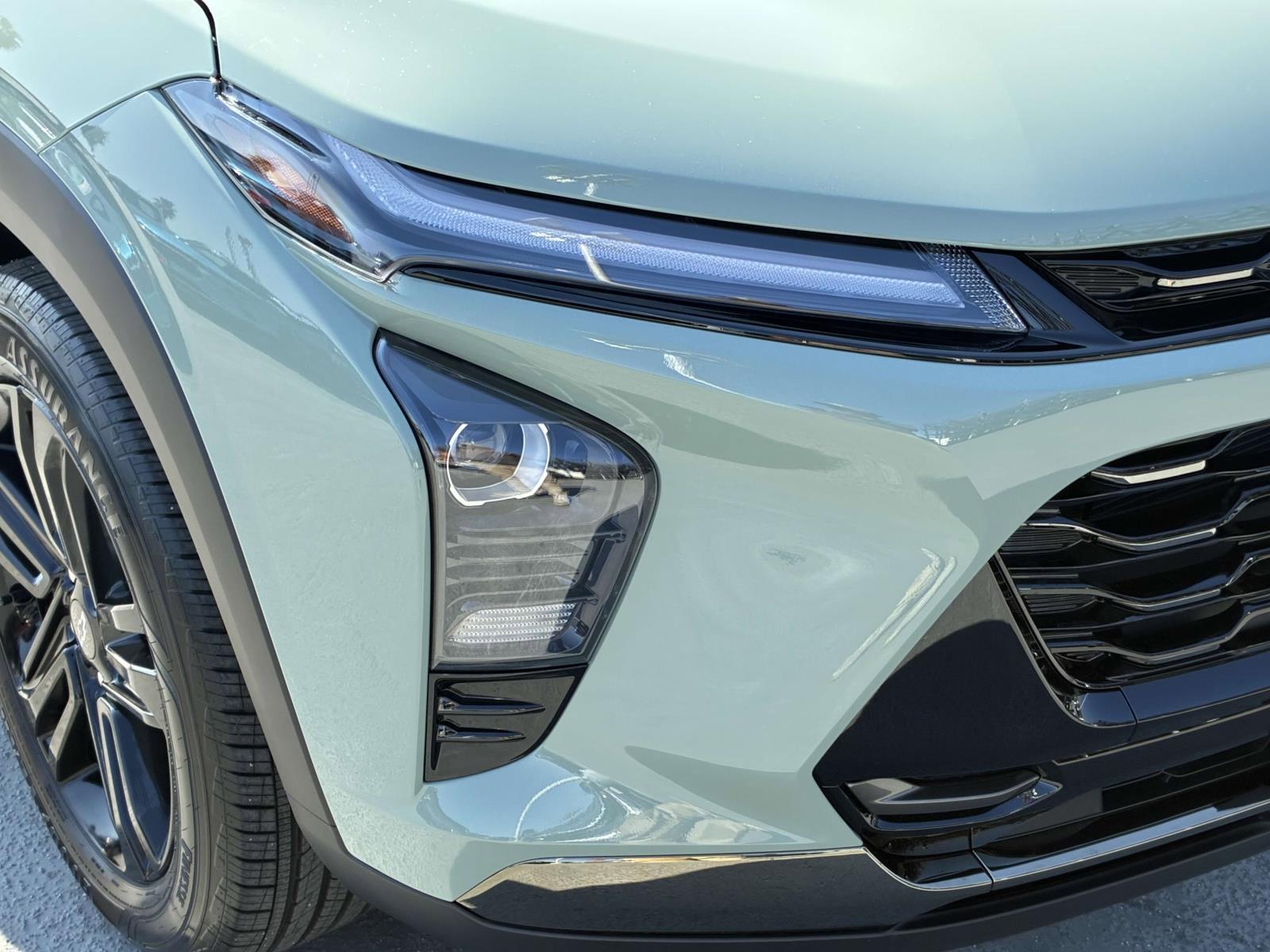 2025 Chevrolet Trax Vehicle Photo in LOS ANGELES, CA 90007-3794