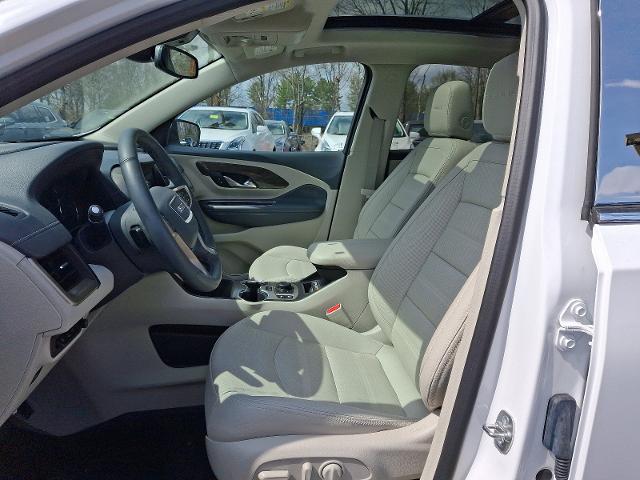 2024 GMC Terrain Vehicle Photo in TREVOSE, PA 19053-4984