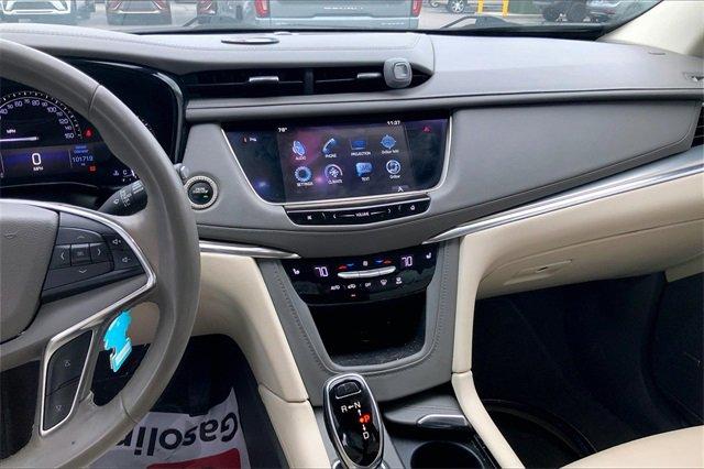 2017 Cadillac XT5 Vehicle Photo in INDEPENDENCE, MO 64055-1377