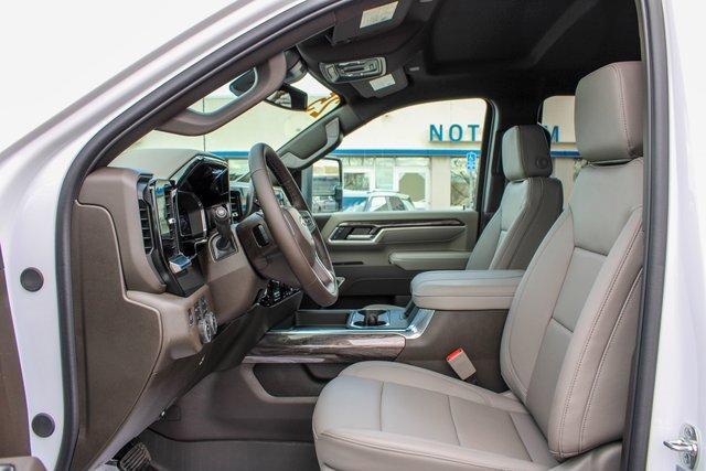 2025 Chevrolet Silverado 3500 HD Vehicle Photo in MILES CITY, MT 59301-5791