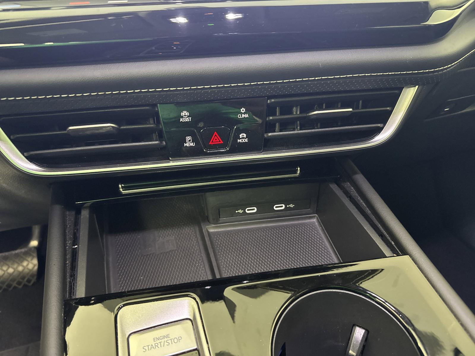 2024 Volkswagen Atlas Vehicle Photo in Georgetown, TX 78626
