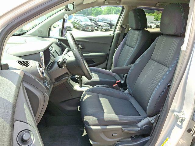 2016 Chevrolet Trax Vehicle Photo in DANBURY, CT 06810-5034