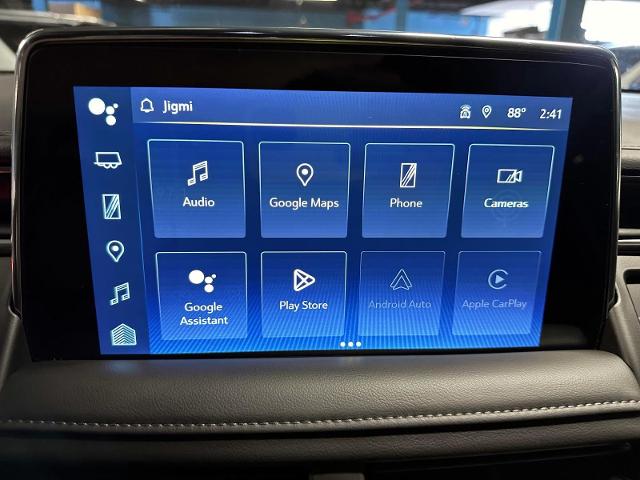 2023 Chevrolet Suburban Vehicle Photo in Roslyn, NY 11576