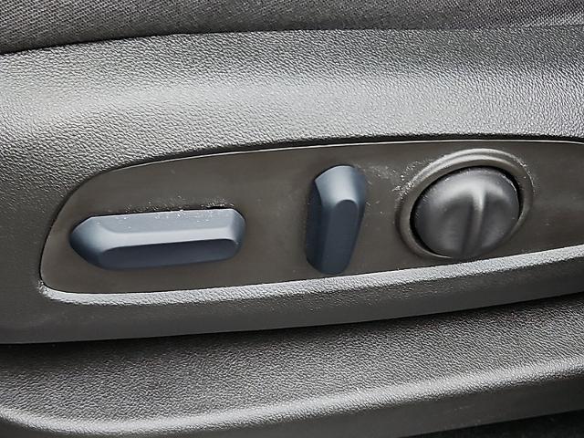 2022 GMC Terrain Vehicle Photo in TREVOSE, PA 19053-4984