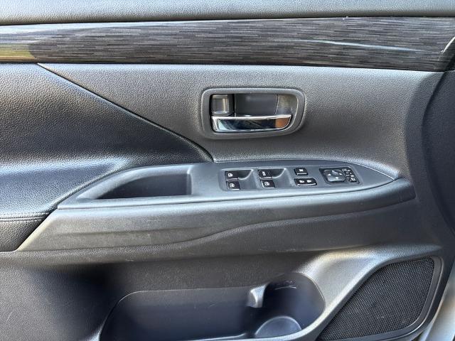 2016 Mitsubishi Outlander Vehicle Photo in Statesboro, GA 30458