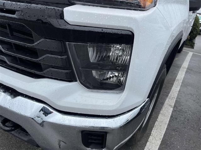 2024 Chevrolet Silverado 2500 HD Vehicle Photo in ALCOA, TN 37701-3235