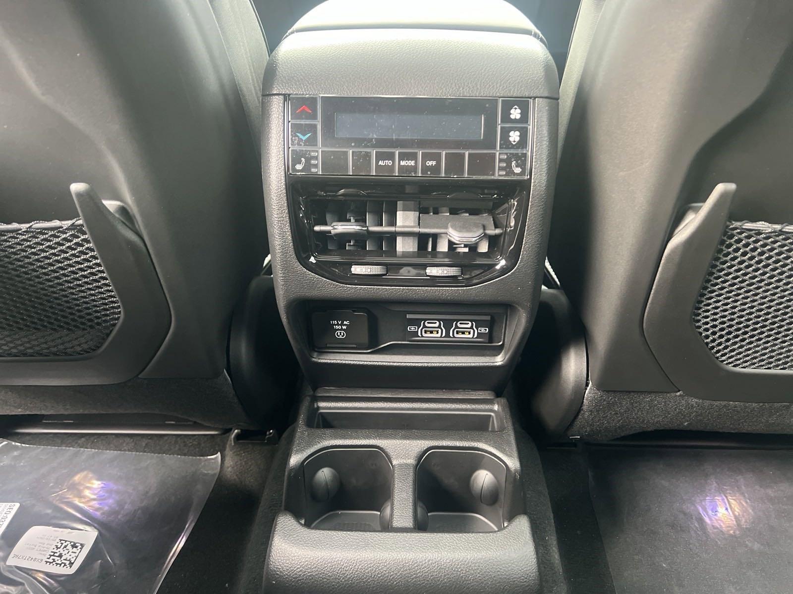 2025 Jeep Grand Cherokee L Vehicle Photo in Mechanicsburg, PA 17050-1707