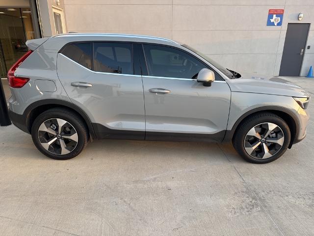 2025 Volvo XC40 Vehicle Photo in Grapevine, TX 76051