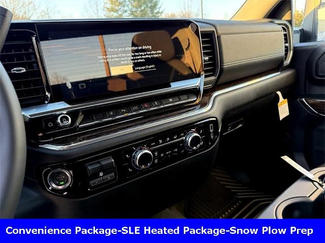 2025 GMC Sierra 3500HD Vehicle Photo in CHICOPEE, MA 01020-5001