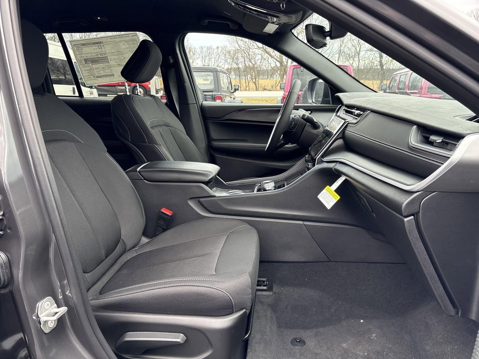2025 Jeep Grand Cherokee Vehicle Photo in Mechanicsburg, PA 17050-1707