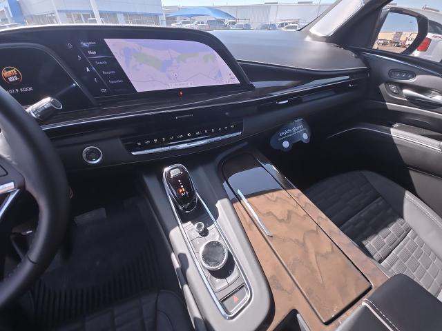 2024 Cadillac Escalade Vehicle Photo in NEDERLAND, TX 77627-8017