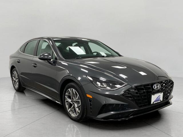 2022 Hyundai SONATA Vehicle Photo in Appleton, WI 54913