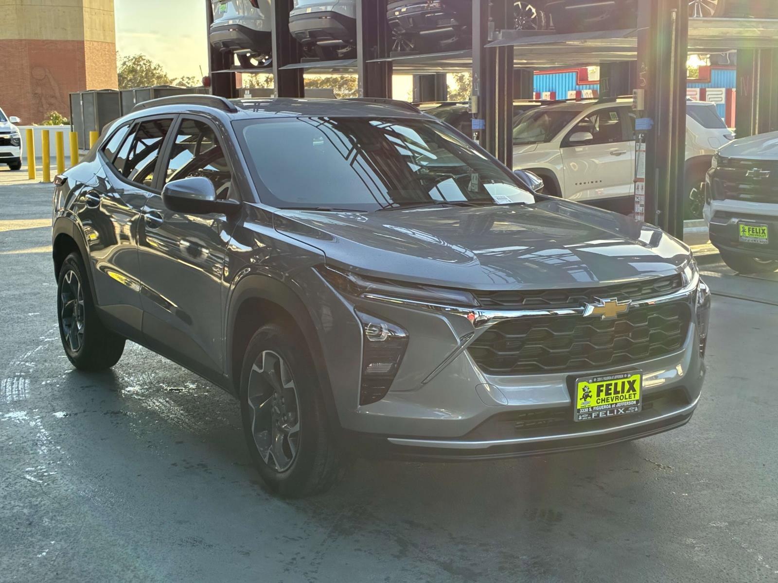 2025 Chevrolet Trax Vehicle Photo in LOS ANGELES, CA 90007-3794