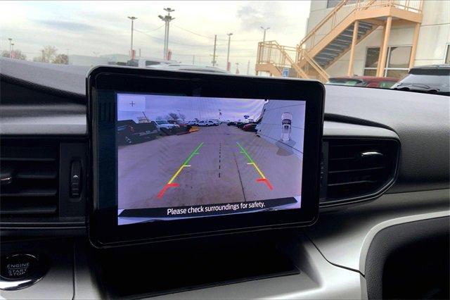 2022 Ford Explorer Vehicle Photo in TOPEKA, KS 66609-0000