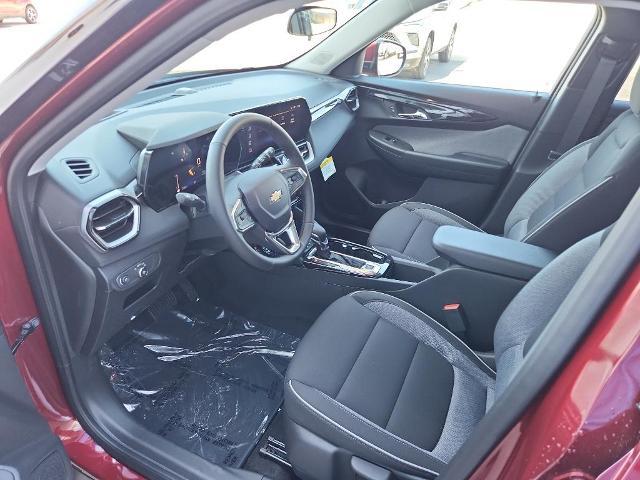 2025 Chevrolet Trailblazer Vehicle Photo in HAYS, KS 67601-1994
