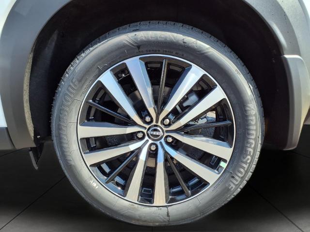 2025 Nissan Pathfinder Vehicle Photo in Oshkosh, WI 54904